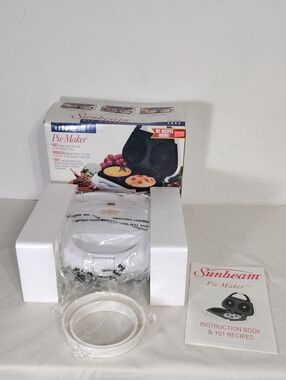 Used Once Vintage Sunbeam Pie Maker ~Model 4805 (Logo Has Wear?) Complete